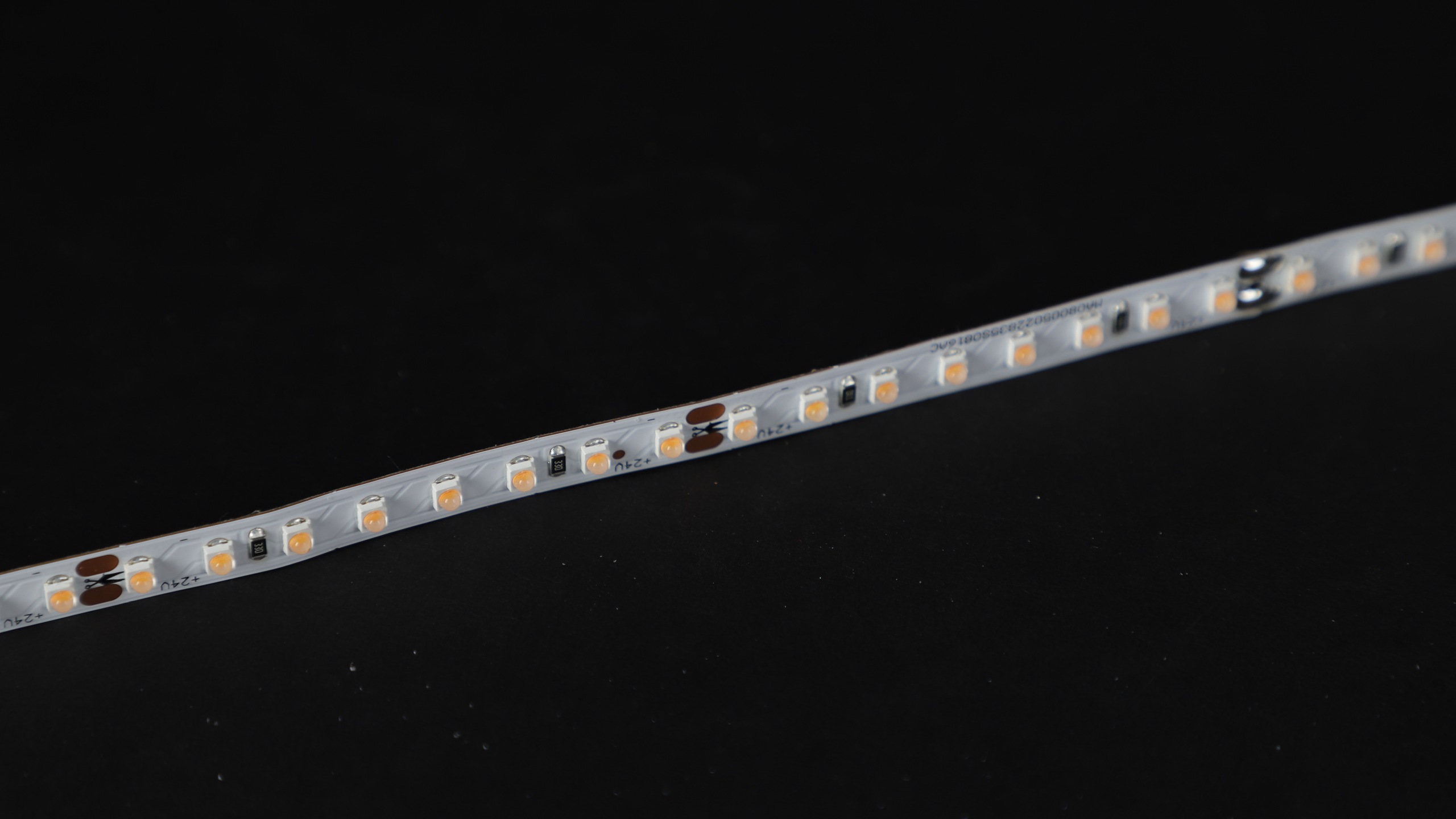 OML-2835-128P-IP20-LENS STRIP Low Voltage Strip