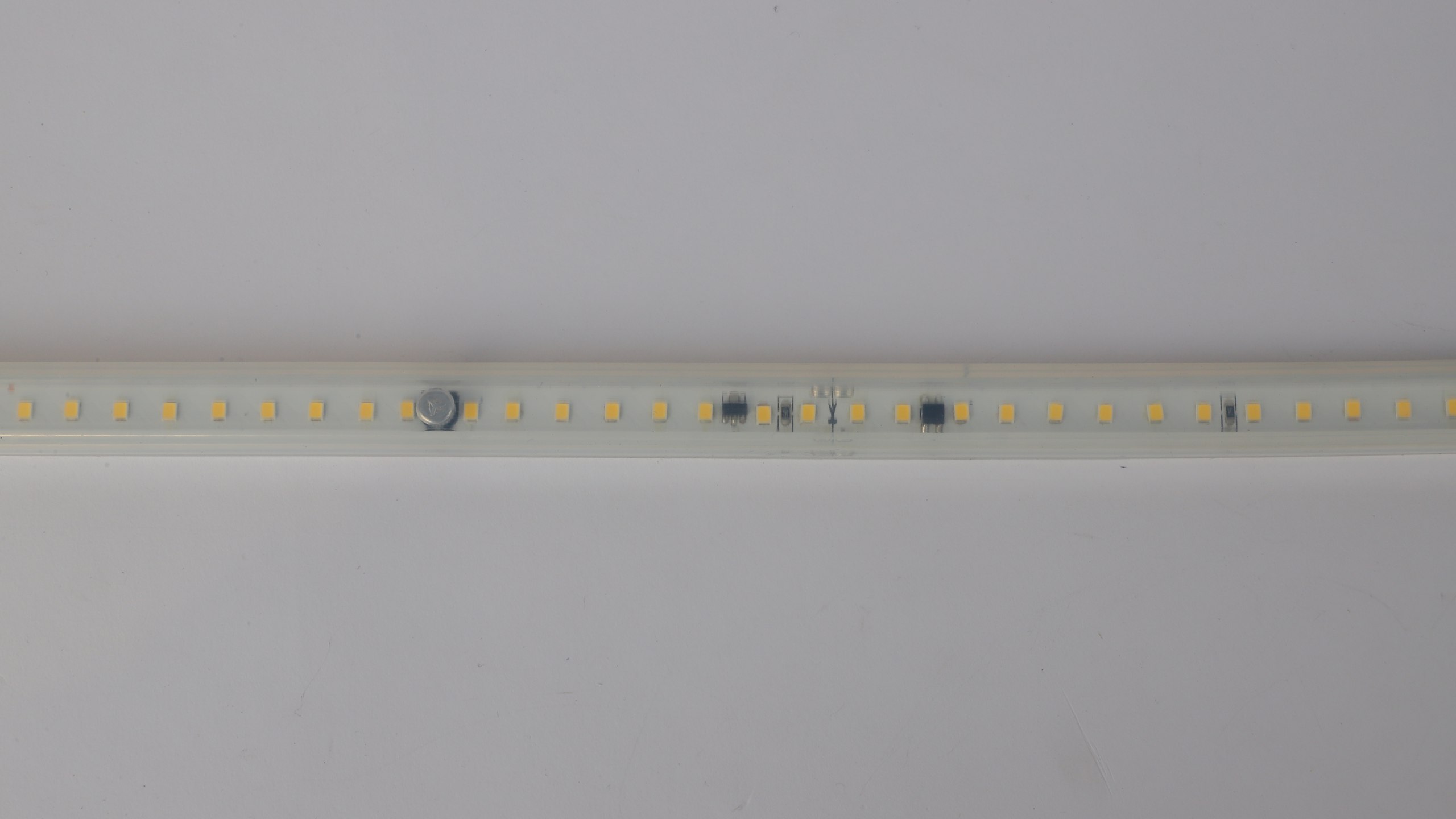 2835-112P-12-BB-230V-0.5m-16x10.5-Flicker-free-9T Version-DOA