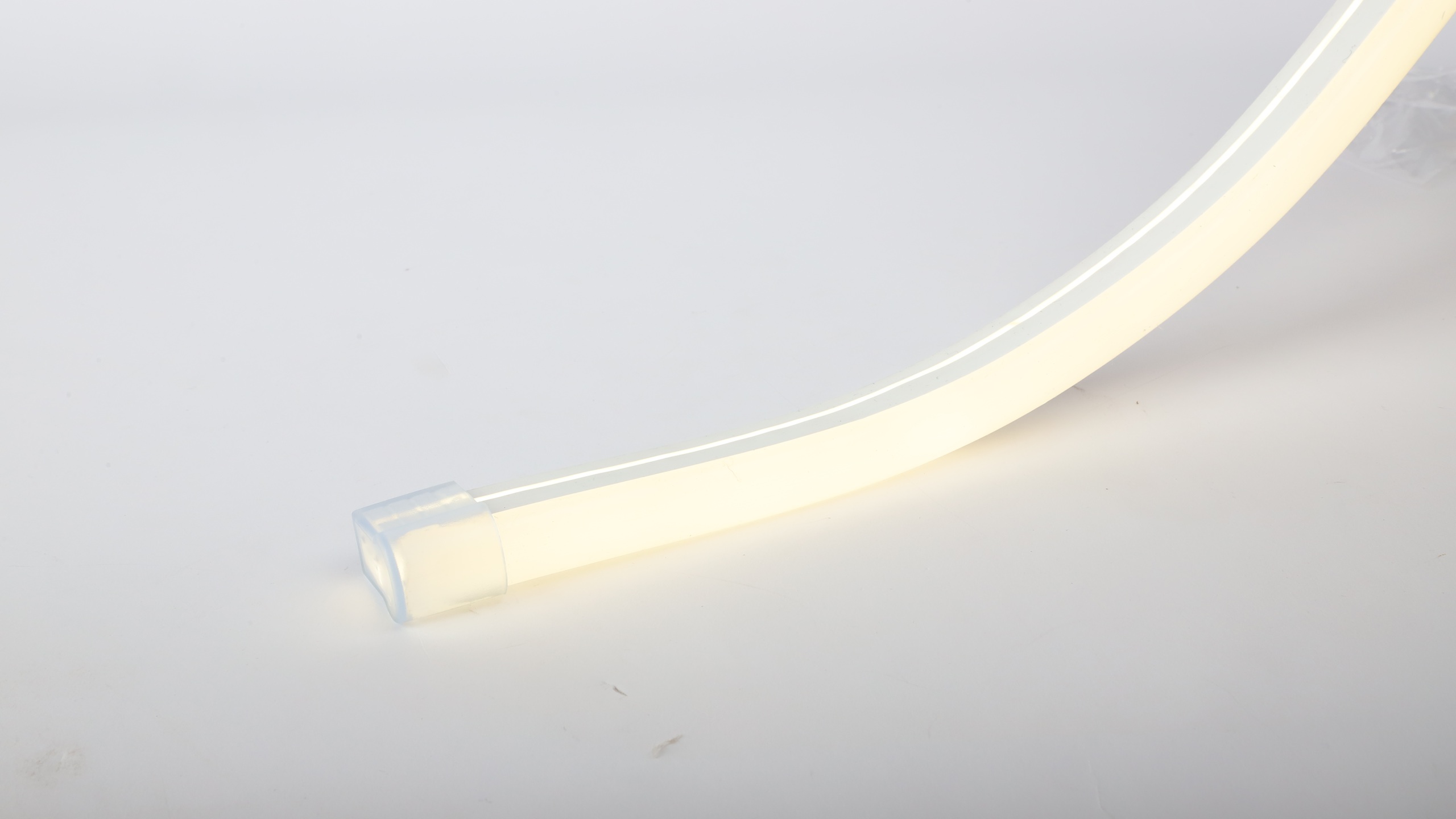 2835-120P-8-BB-230V-0.5M-12x26-Silicone-Tri-Color (Gel-Coated Waterproof)