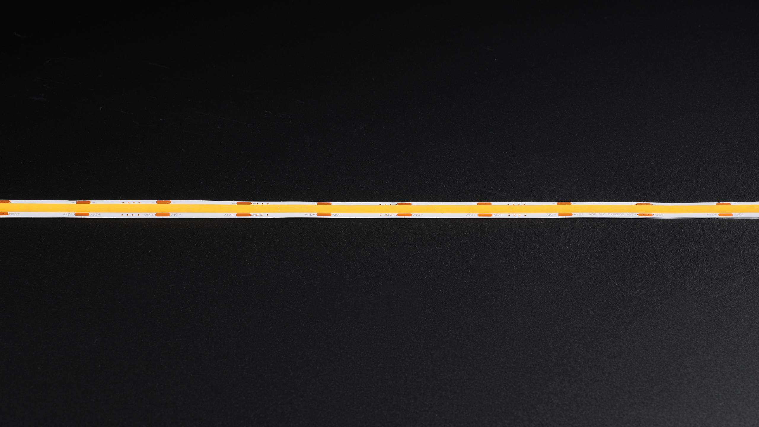 COB-384 - Monochromatic 10m Ultra-Long Run with No Brightness Variation