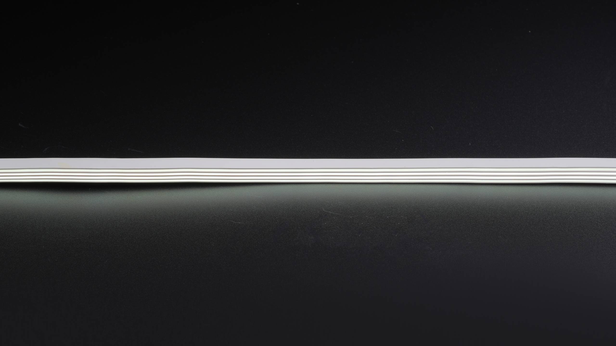 2022-720P-15-White PCB-230V- 0.5m/23x10/Anti-Glare/White