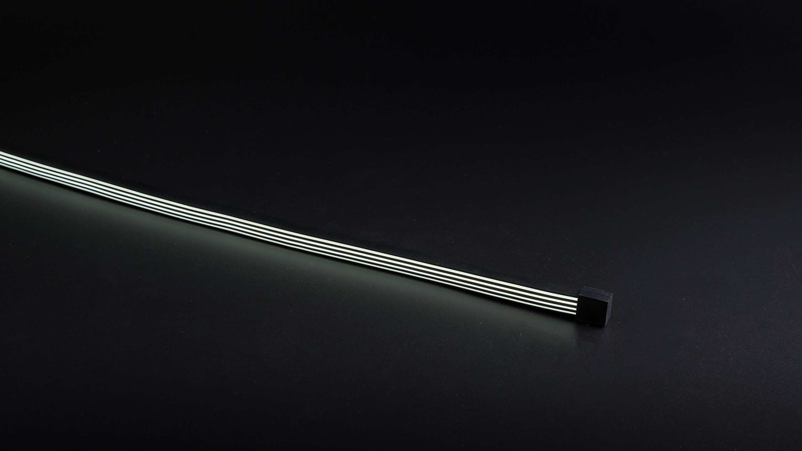 2022-720P-15-White PCB-230V- 0.5m/23x10/Anti-Glare/Black
