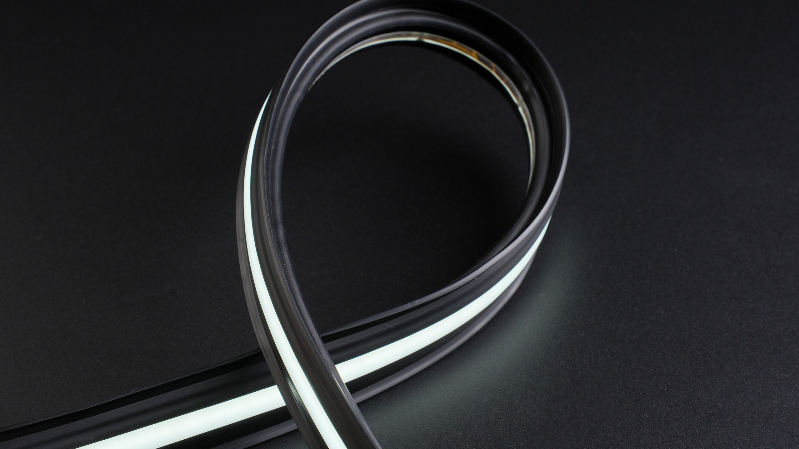 2022-304P-6-White PCB-230V-0.5m/12x8-Corner Light-Black