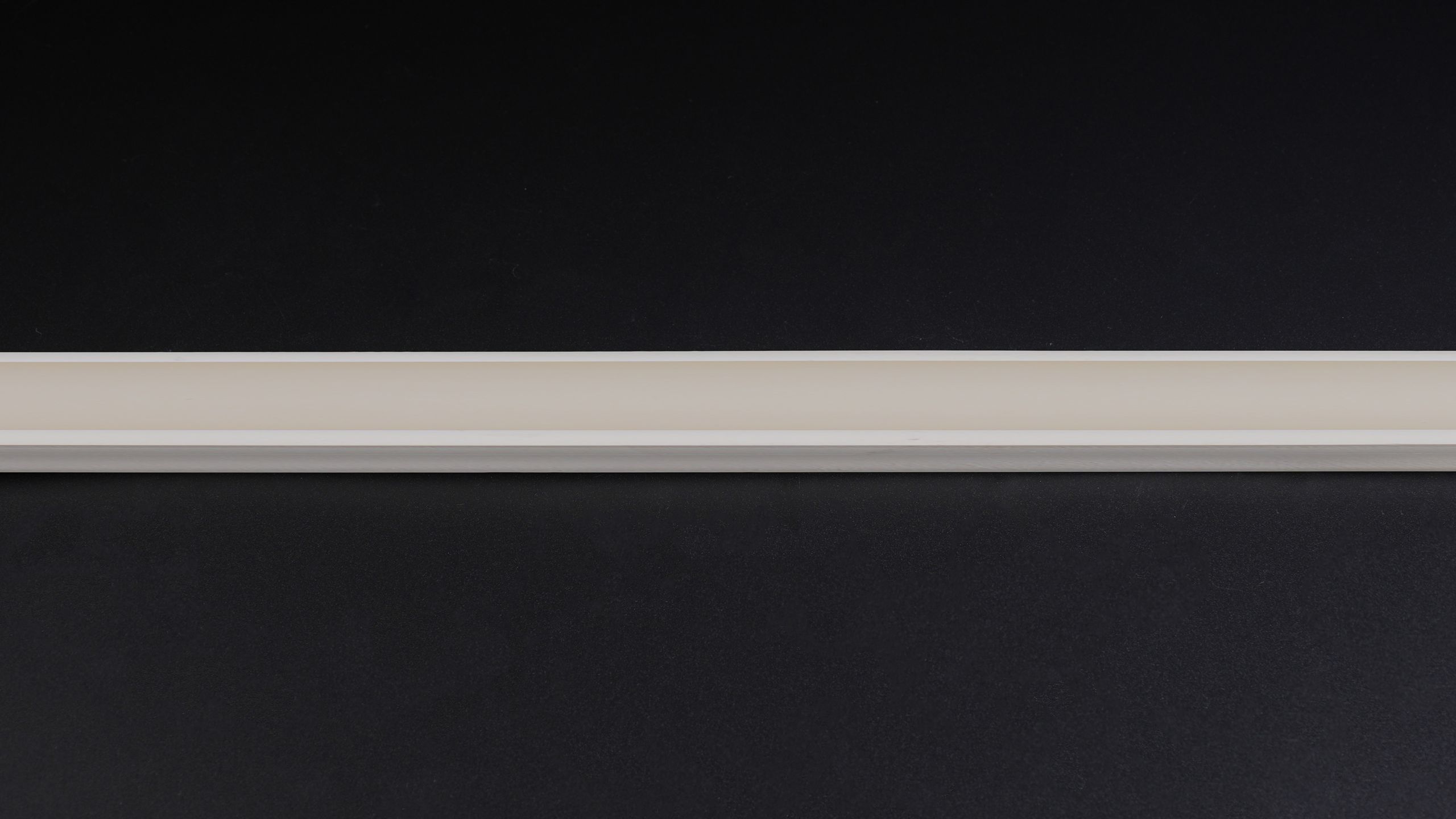 2022-960P-20-White PCB-230V-0.5m-27.5x10.5-Contour Light