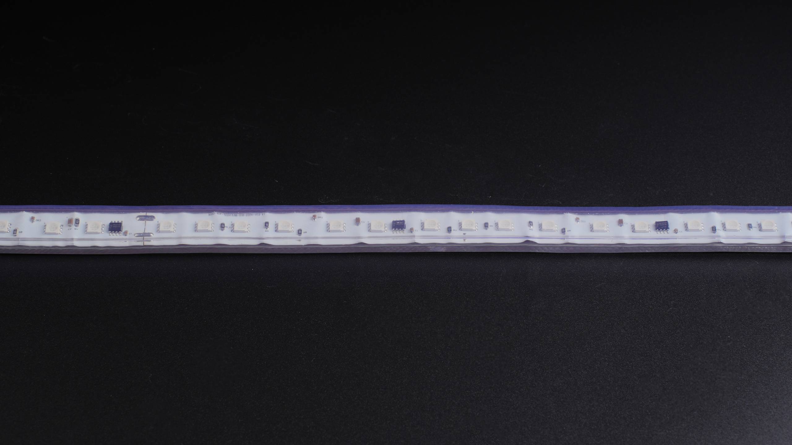 5050-60P-13.2-BB-230V-1M-18x8-Dream Color RGB-(Gel-Coated Waterproof)